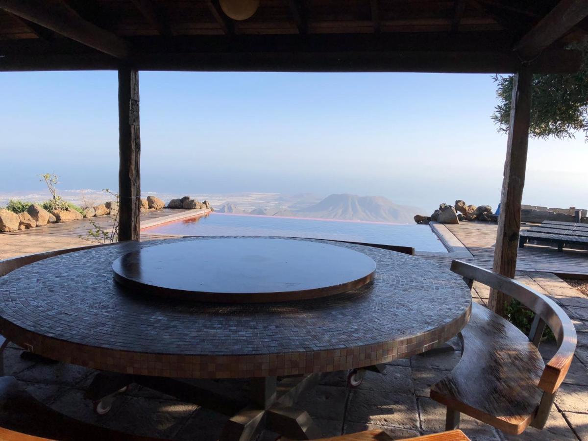 Historic Canarian House, Private Heated Infinity Pool, Bbq, Wifi + Panoramic Ocean Views Arona  Eksteriør bilde